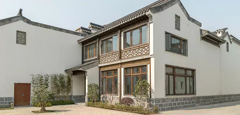 We Help Versailles Homeowners Sell Squatter-Occupied Houses Quickly and Safely